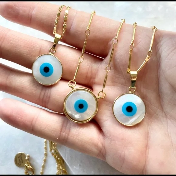 Evil Eye Shell Pendant Necklace - Picture 2 of 11